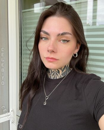 Full leaked Thedevilwasanangelfirst private onlyfans photo