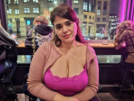 Full leaked Theluciagomezlatina private onlyfans photo