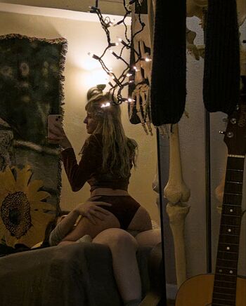 Full leaked Themme private onlyfans photo