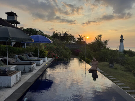 Full leaked Thenudeblogger private onlyfans photo