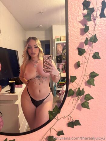 Full leaked Therealjuicy private onlyfans photo