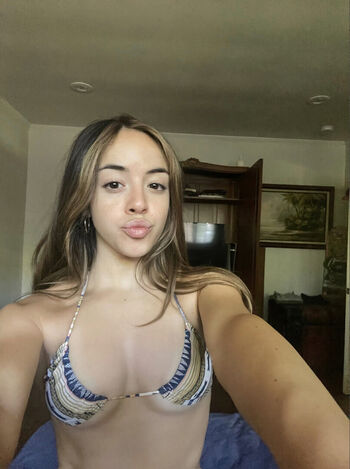 Full leaked Thewittlebean private onlyfans photo