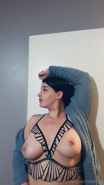 Full leaked Thick princess private onlyfans photo