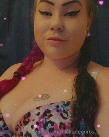 Full leaked Thickqueenrose private onlyfans photo