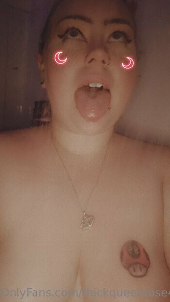 Full leaked Thickqueenrose private onlyfans photo