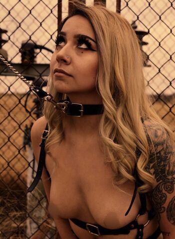 Full leaked Tiiinkkk page private onlyfans photo