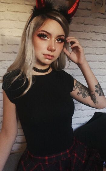 Full leaked Tiiinkkk private onlyfans photo