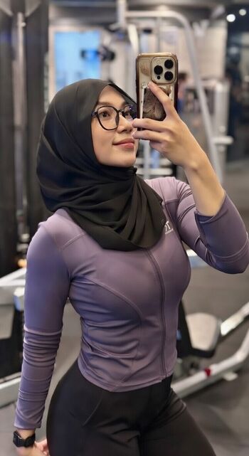 Full leaked Tikom private onlyfans photo