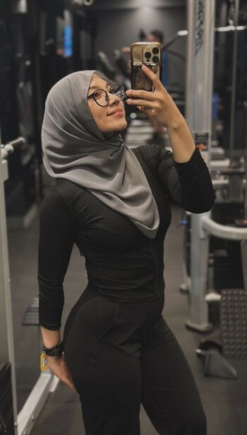 Full leaked Tikom private onlyfans photo