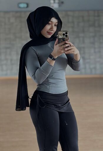 Full leaked Tikom private onlyfans photo