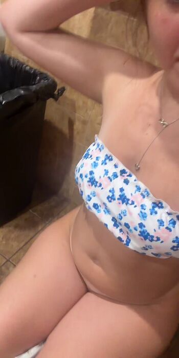 Full leaked Tiktok live nipslips nudity private onlyfans photo