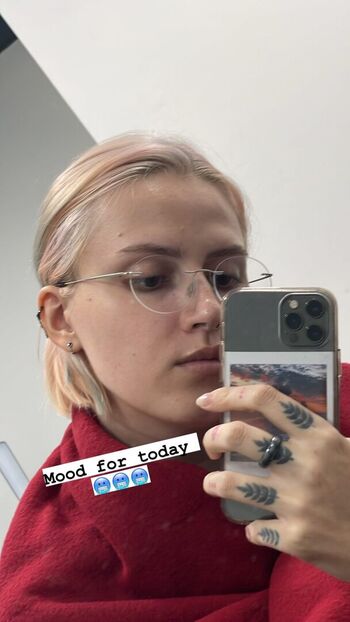 Full leaked Tinarayxxx private onlyfans photo