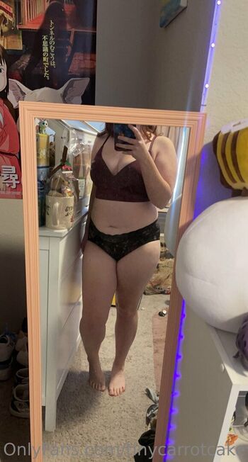 Full leaked Tinycarrotcake private onlyfans photo