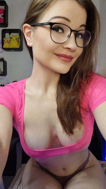 Full leaked Tinyemily private onlyfans photo