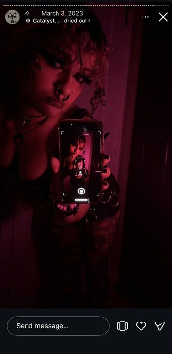 Full leaked Tinyslovesick private onlyfans photo