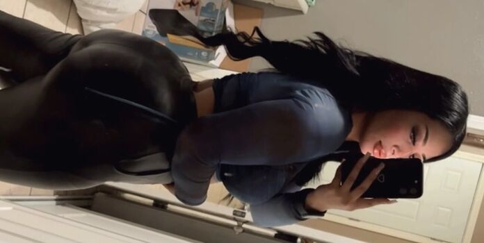 Full leaked Tonitar page private onlyfans photo