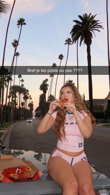 Full leaked Toomuchlucile page private onlyfans photo