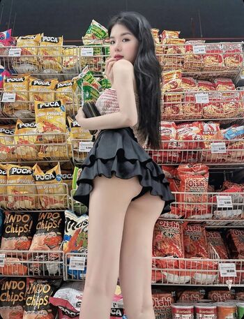 Full leaked Tra ha ly private onlyfans photo