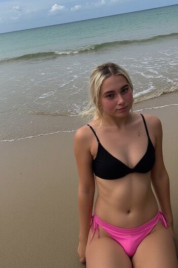 Full leaked Transfemme private onlyfans photo