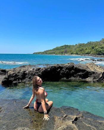 Full leaked Travelingwithtals private onlyfans photo