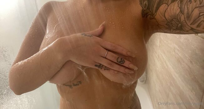 Full leaked Trevyscott private onlyfans photo