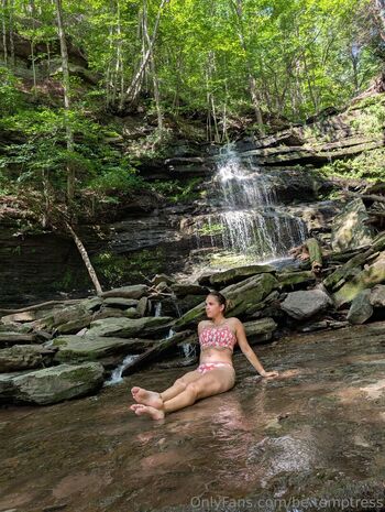 Full leaked Trexintheshower private onlyfans photo