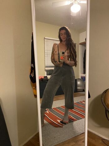 Full leaked Trinaaweena private onlyfans photo