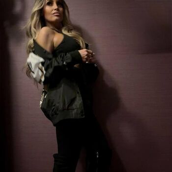 Full leaked Trish stratus private onlyfans photo