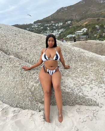 Full leaked Tsholo teebaby private onlyfans photo