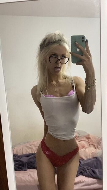 Full leaked Tspollypocket private onlyfans photo