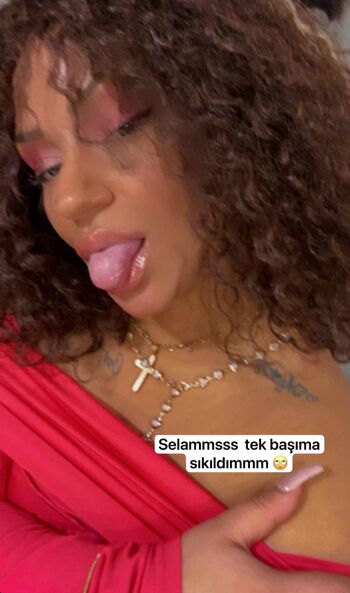 Full leaked Turkish girls private onlyfans photo