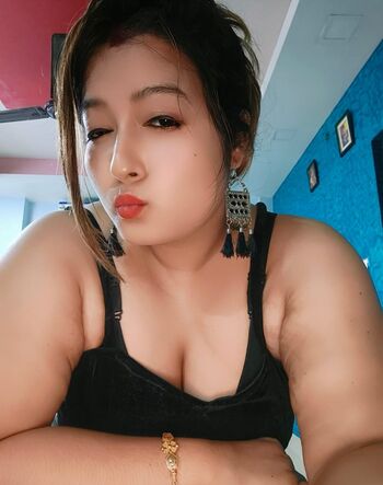 Full leaked Tuya roy private onlyfans photo