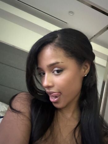 Full leaked Carol cast/ private onlyfans photo