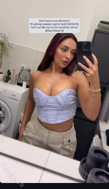 Full leaked Ugclaurita private onlyfans photo