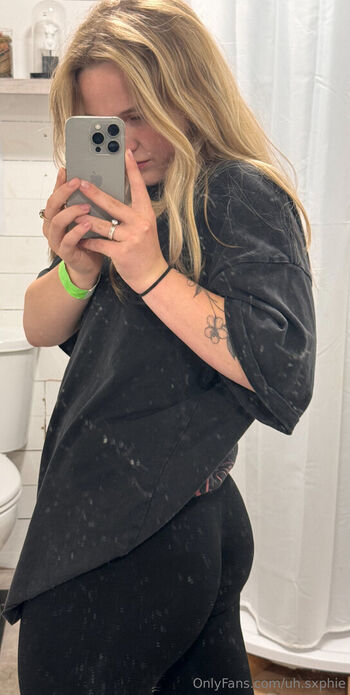 Full leaked Uh sxphie private onlyfans photo