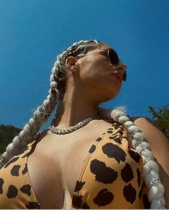 Full leaked Uki q private onlyfans photo