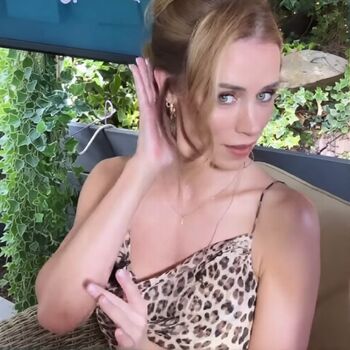 Full leaked Una healy private onlyfans photo