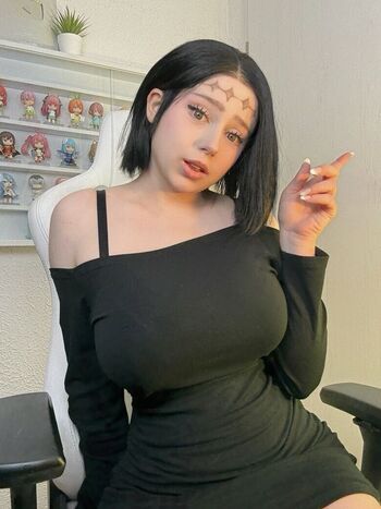 Full leaked Upminaa  page private onlyfans photo