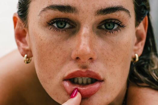 Full leaked Urfavaussiegirl private onlyfans photo