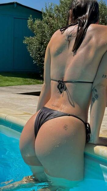 Full leaked Uxanais private onlyfans photo