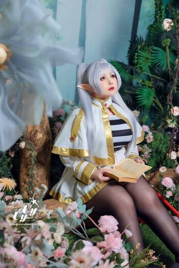 Full leaked Uyuychan private onlyfans photo