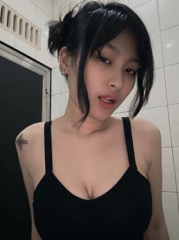 Full leaked Vmprh page private onlyfans photo