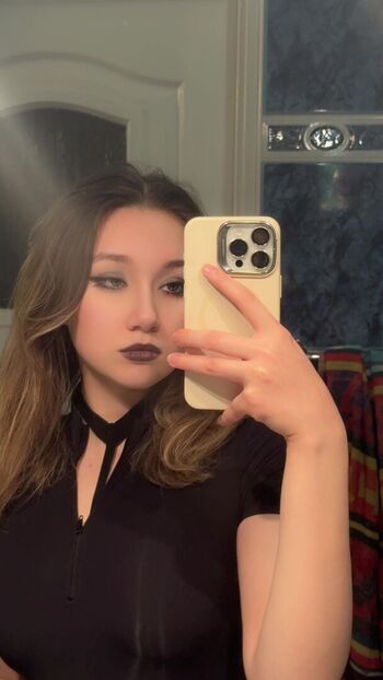 Full leaked Vru private onlyfans photo