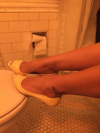 Full leaked Valentiinarose private onlyfans photo