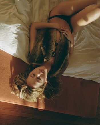 Full leaked Valentiinarose private onlyfans photo