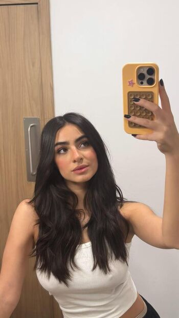 Full leaked Valentina buzzurro page private onlyfans photo