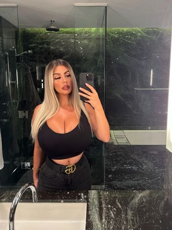 Full leaked Valentina di rocco private onlyfans photo