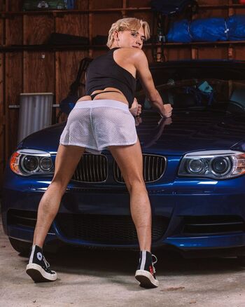 Full leaked Valentino aston page private onlyfans photo