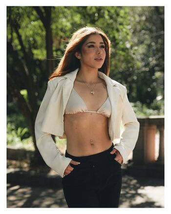 Full leaked Valeria madrigal private onlyfans photo