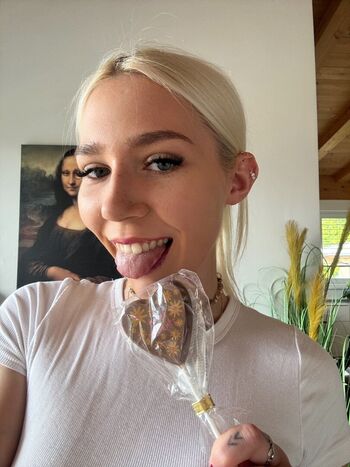 Full leaked Valerie star private onlyfans photo